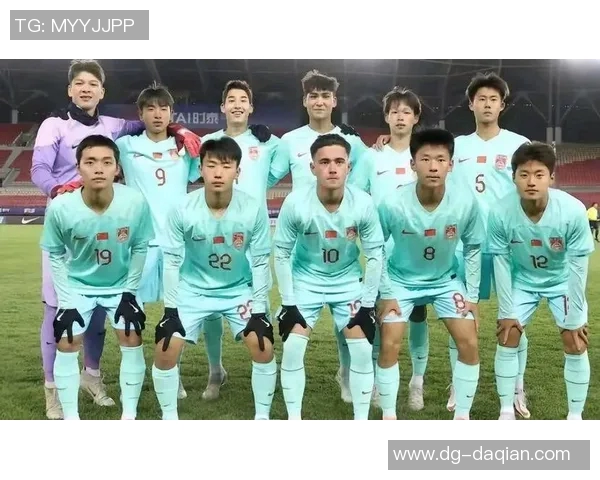 中国足球明星：他们如何在国际赛场上打破纪录与迎接挑战