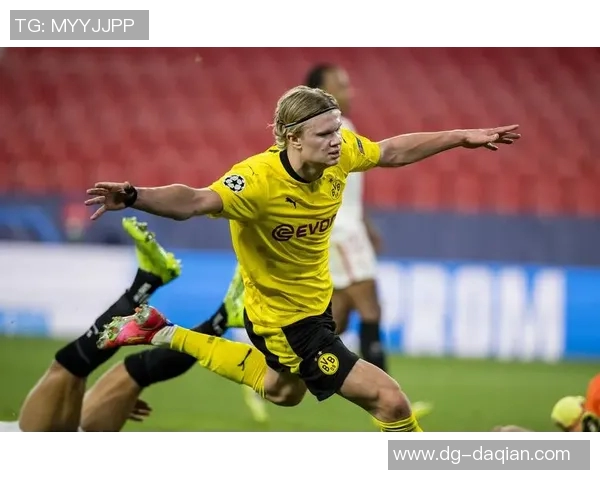 新晋足球天才哈兰德崛起引领未来足坛风潮成为新一代超级巨星